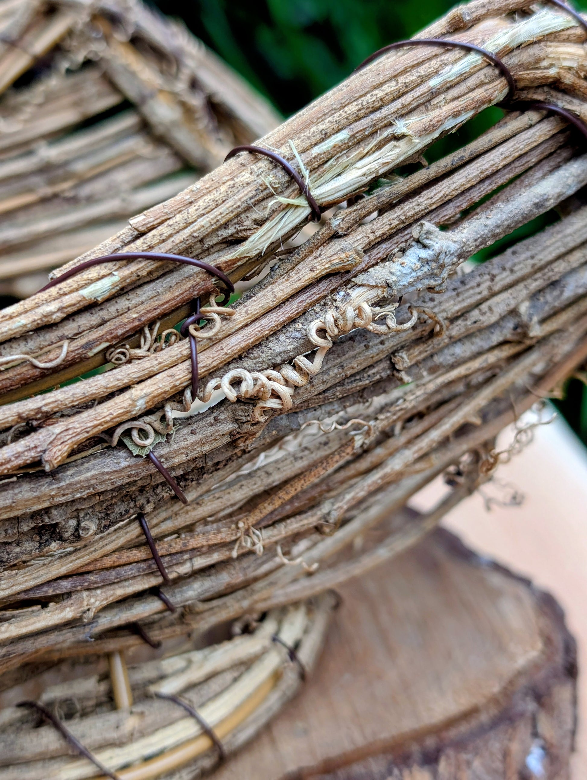 Bring the warmth of the harvest season into your home with this Napco Imports Natural Look Cornucopia. Crafted from natural grapevine and twigs over a sturdy wire frame, it makes a beautiful centerpiece for autumn decorating, seasonal displays, or rustic home décor.