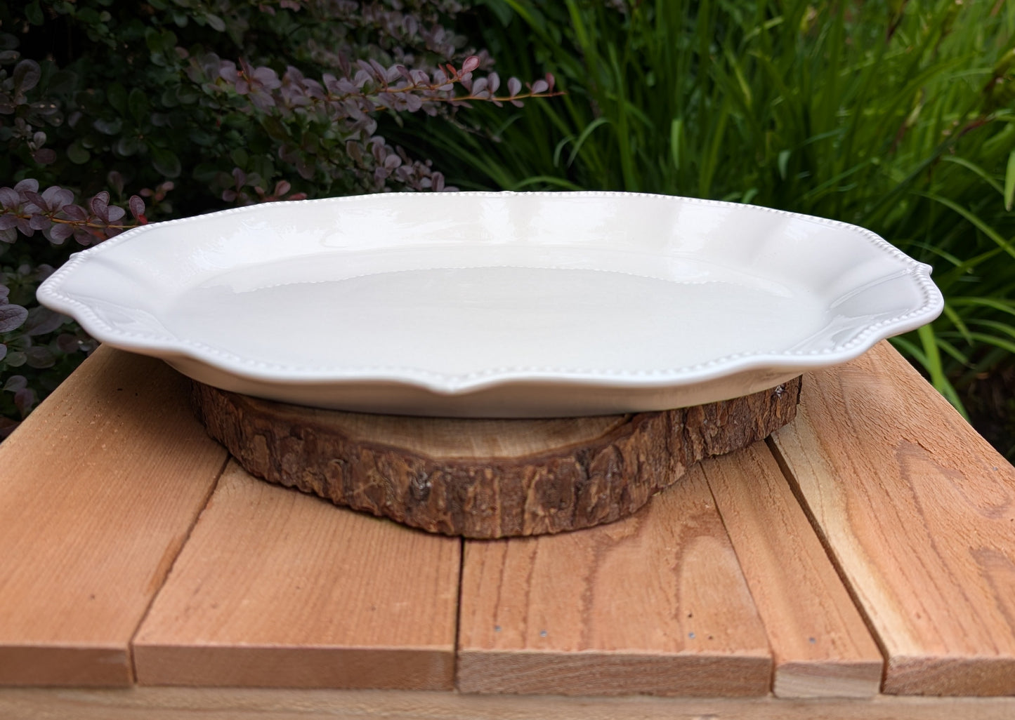 Gather & Feed™ Farmhouse Scallop Bird Feeding Platter