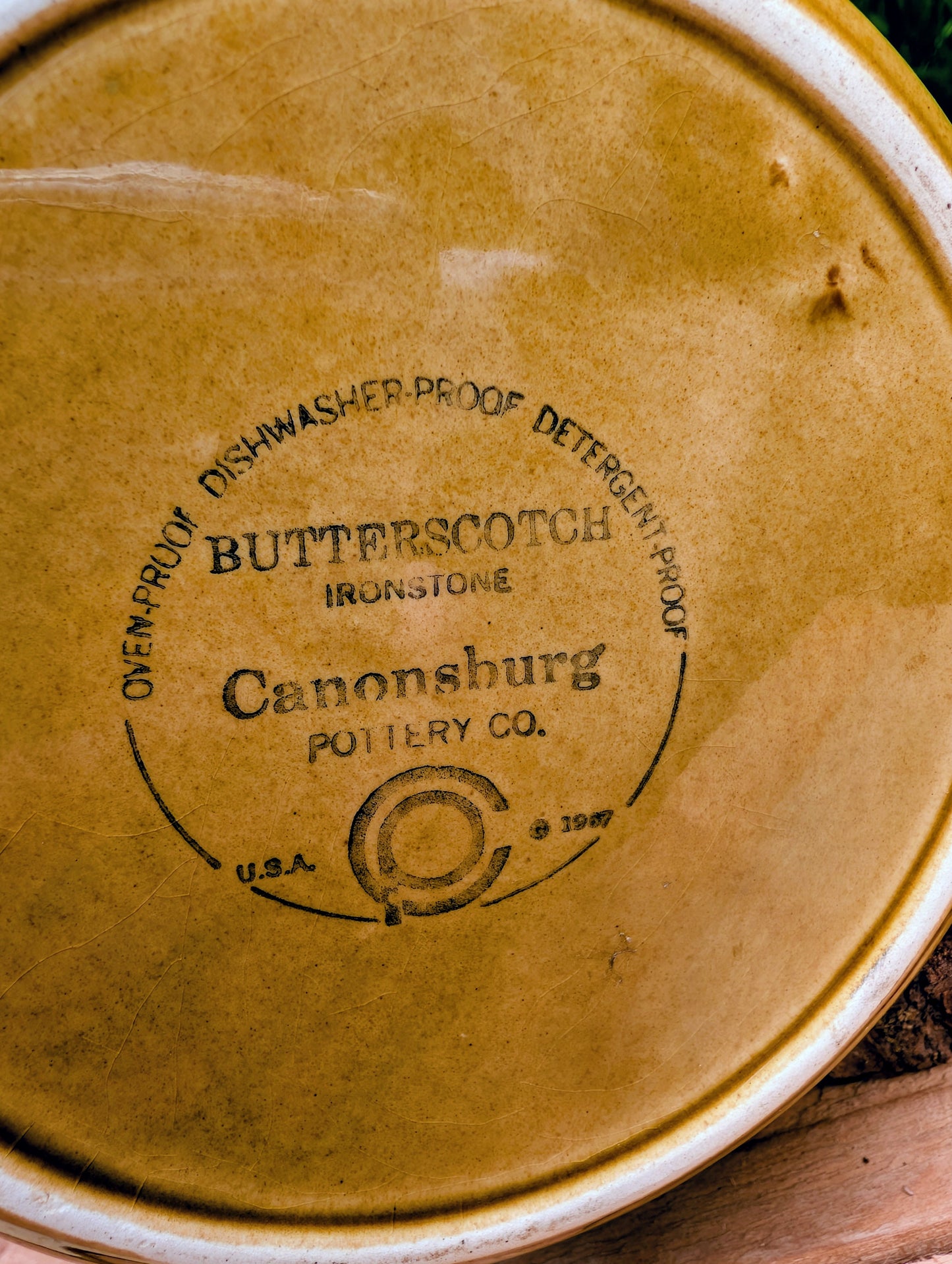 Bring timeless American craftsmanship into your home with this vintage Canonsburg Pottery Carefree Ironstone pitcher in the sought-after Butterscotch pattern. Its warm caramel glaze and signature white drip finish make it equally beautiful as a serving pitcher, floral vase, or rustic farmhouse accent.
