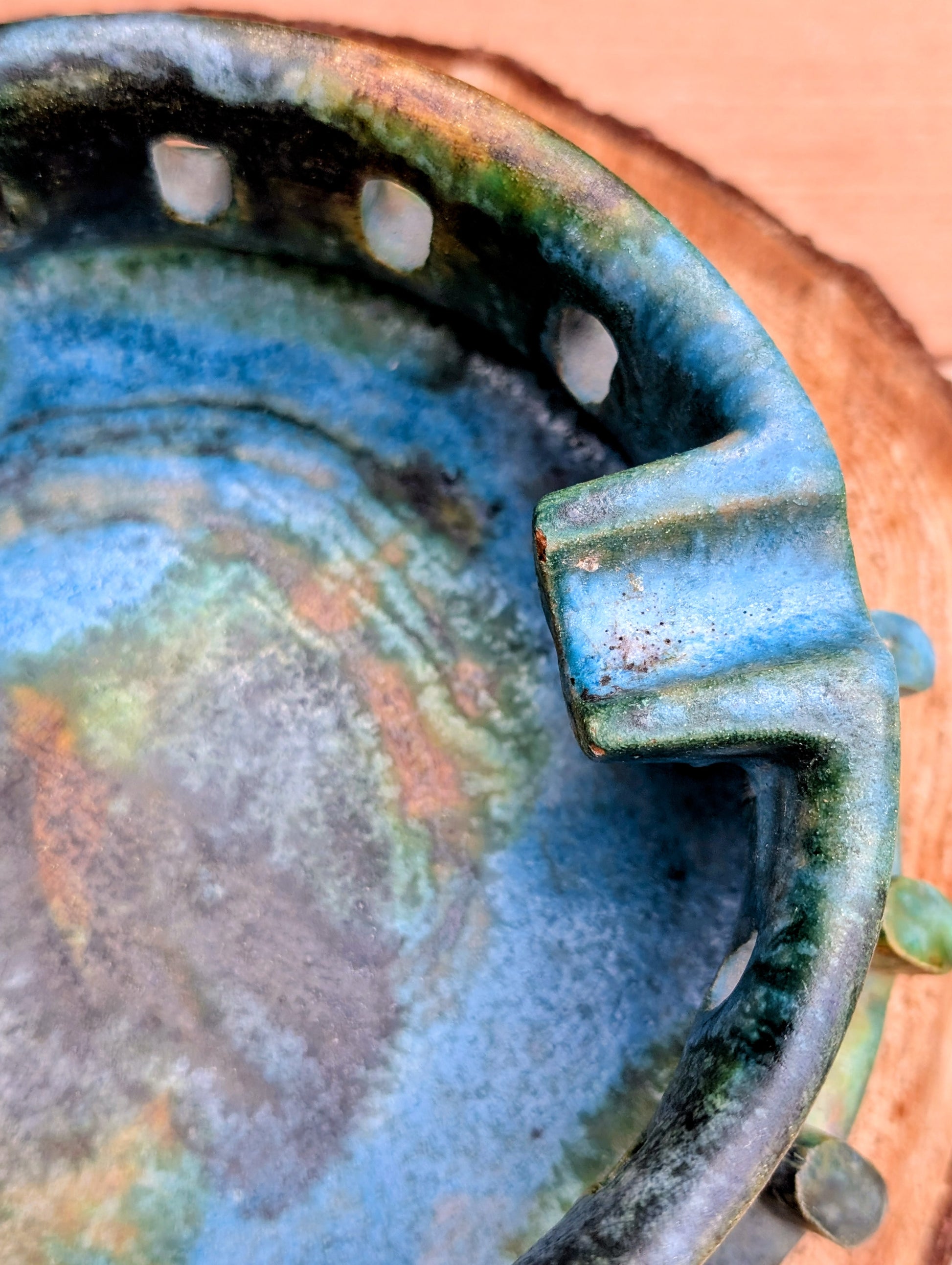 An authentic Alvino Bagni Italian art pottery ashtray, attributed to the celebrated Sea Garden collection produced for the American market through Raymor during the late 1960s. Its richly layered volcanic glaze and sculptural form make it equally stunning as a decorative bowl, catchall, or collectible Mid-Century Modern accent.