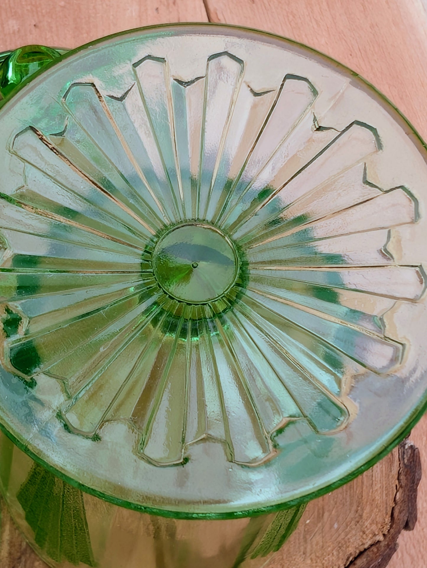 Two beautiful vintage emerald green covered pedestal candy dishes are offered in one convenient listing. Choose between a textured crackle glass design or an elegant Art Deco geometric pattern—each sold individually and carefully curated for collectors and vintage home décor enthusiasts.